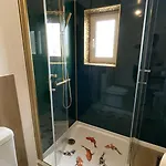An Der Weinrebe In Mit Garten, 2 Baeder, 2 Schlafzimmer & Kueche - Gratis Parkplaetze