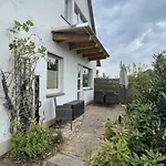 Dom wakacyjny An Der Weinrebe In Mit Garten, 2 Baeder, 2 Schlafzimmer & Kueche - Gratis Parkplaetze *