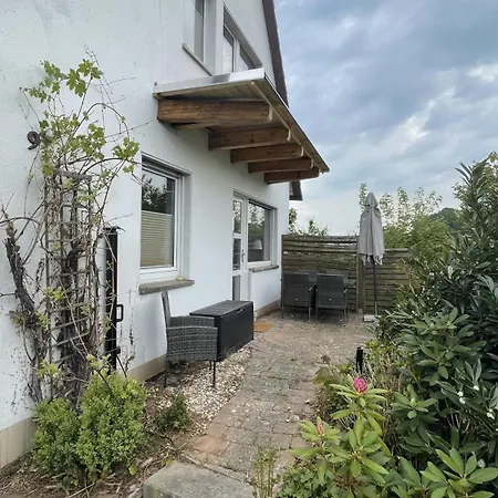 Semesterbostad An Der Weinrebe In Mit Garten, 2 Baeder, 2 Schlafzimmer & Kueche - Gratis Parkplaetze *