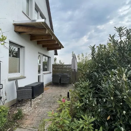 An Der Weinrebe In Mit Garten, 2 Baeder, 2 Schlafzimmer & Kueche - Gratis Parkplaetze Casa de Férias *