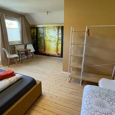An Der Weinrebe In Mit Garten, 2 Baeder, 2 Schlafzimmer & Kueche - Gratis Parkplaetze Casa de Férias