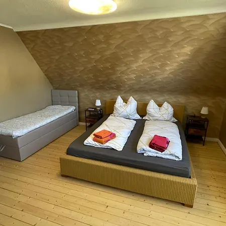 Dom wakacyjny An Der Weinrebe In Mit Garten, 2 Baeder, 2 Schlafzimmer & Kueche - Gratis Parkplaetze