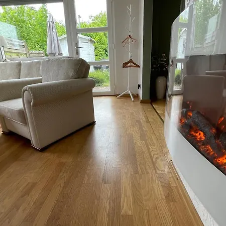 Semesterbostad An Der Weinrebe In Mit Garten, 2 Baeder, 2 Schlafzimmer & Kueche - Gratis Parkplaetze Bad Hersfeld